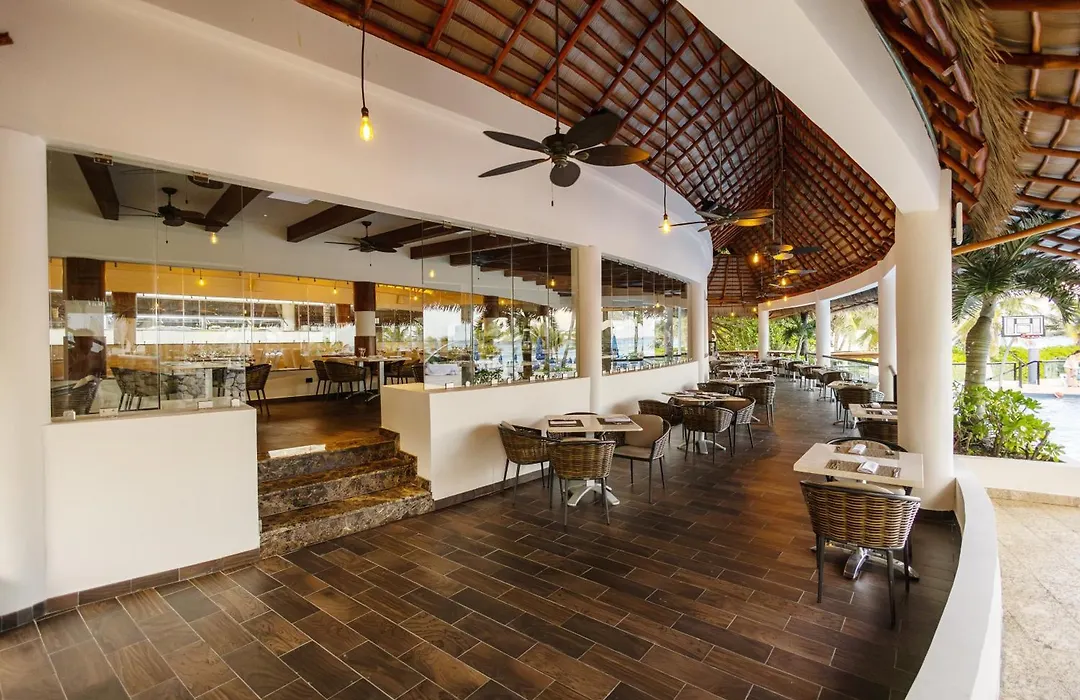 The Reef Playacar Beach Resort & Spa-1