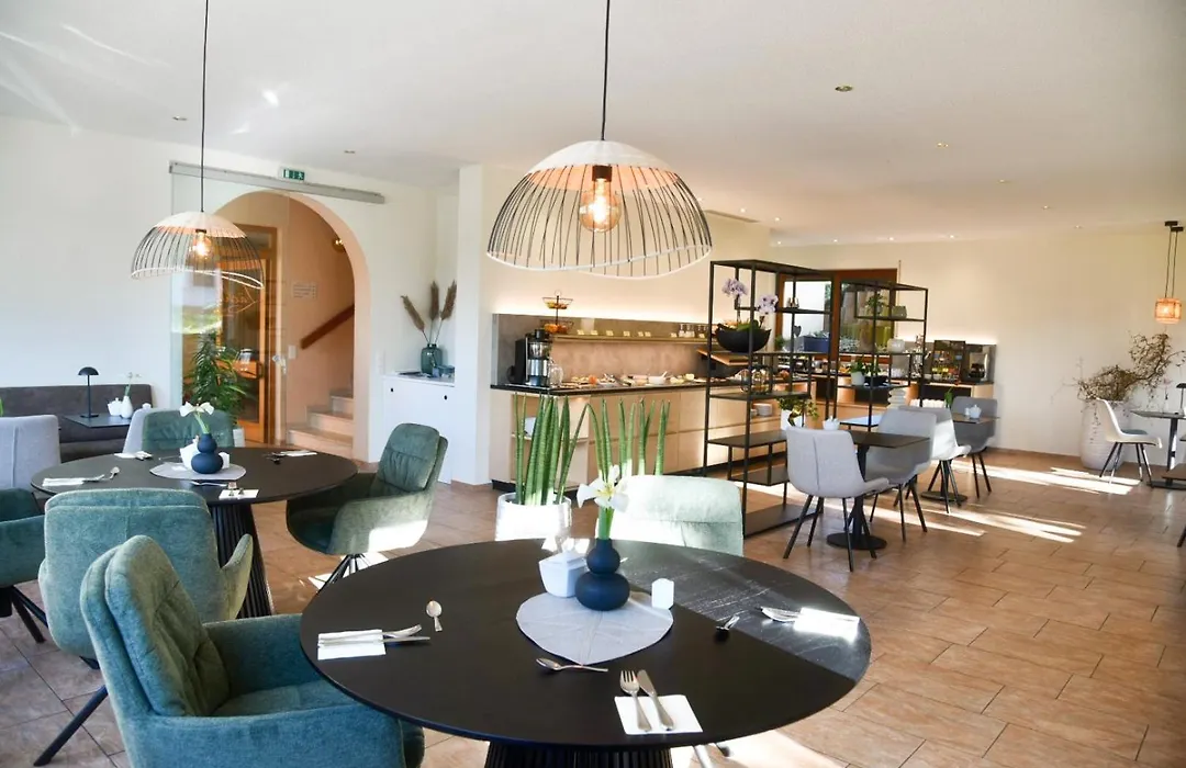 Wohlfühlhotel Sonnengarten-1