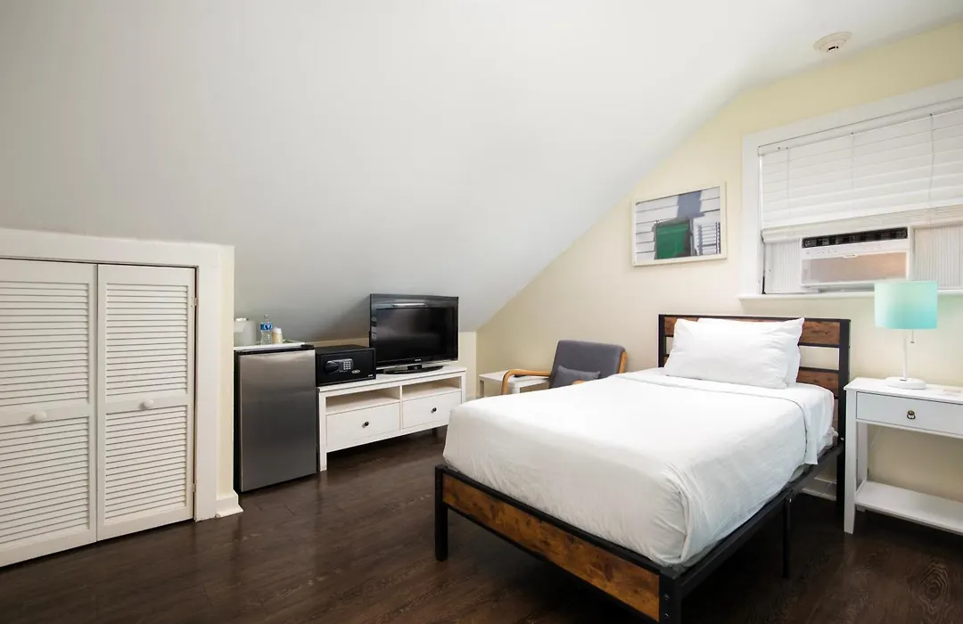 Southernmost Inn Adult Exclusive-1