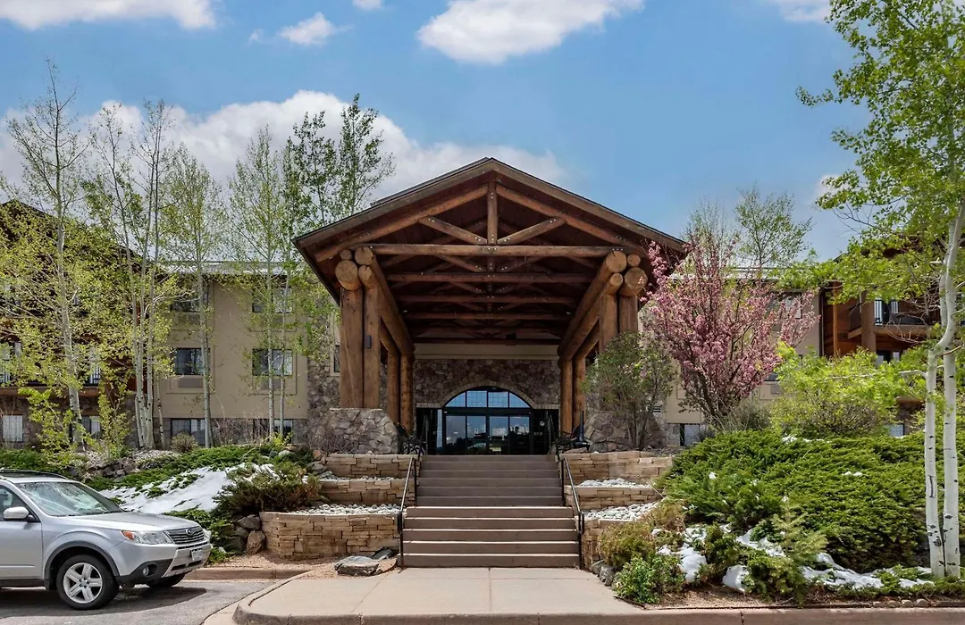 Comfort Suites Golden West On Evergreen Parkway-1