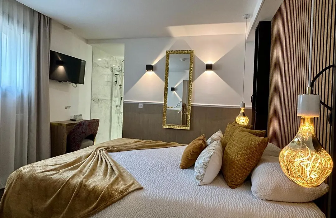 Le Confidentiel Hôtel-1