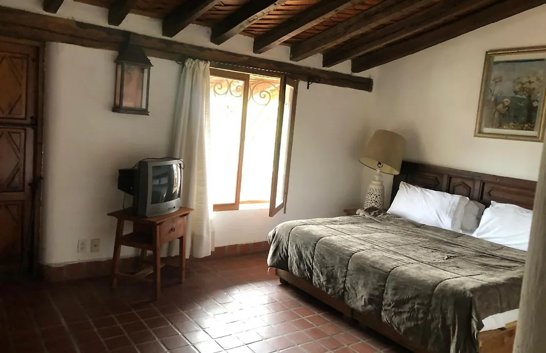Posada de la Mision, Hotel Museo y Jardin-1