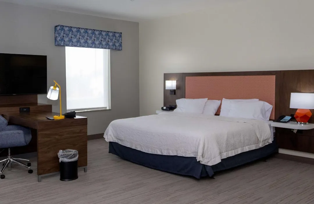 Hampton Inn & Suites Riverton-1