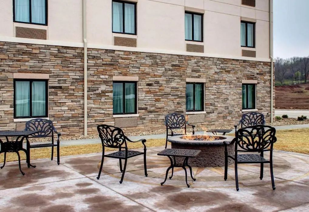 Comfort Inn & Suites-1