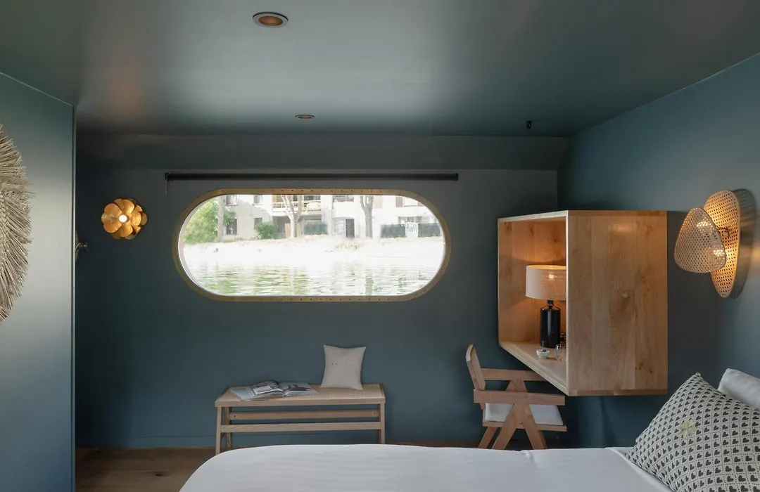 LA PENICHE - Bed And Bicycle - Aigues Mortes-1
