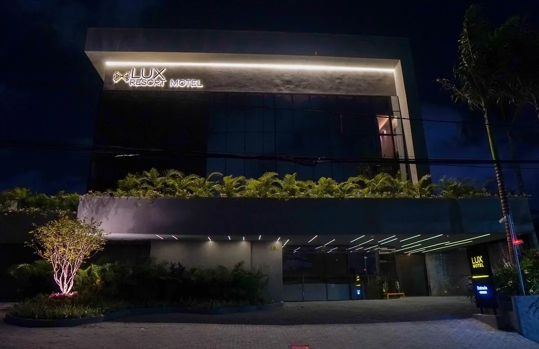 Lux Resort Motel-1