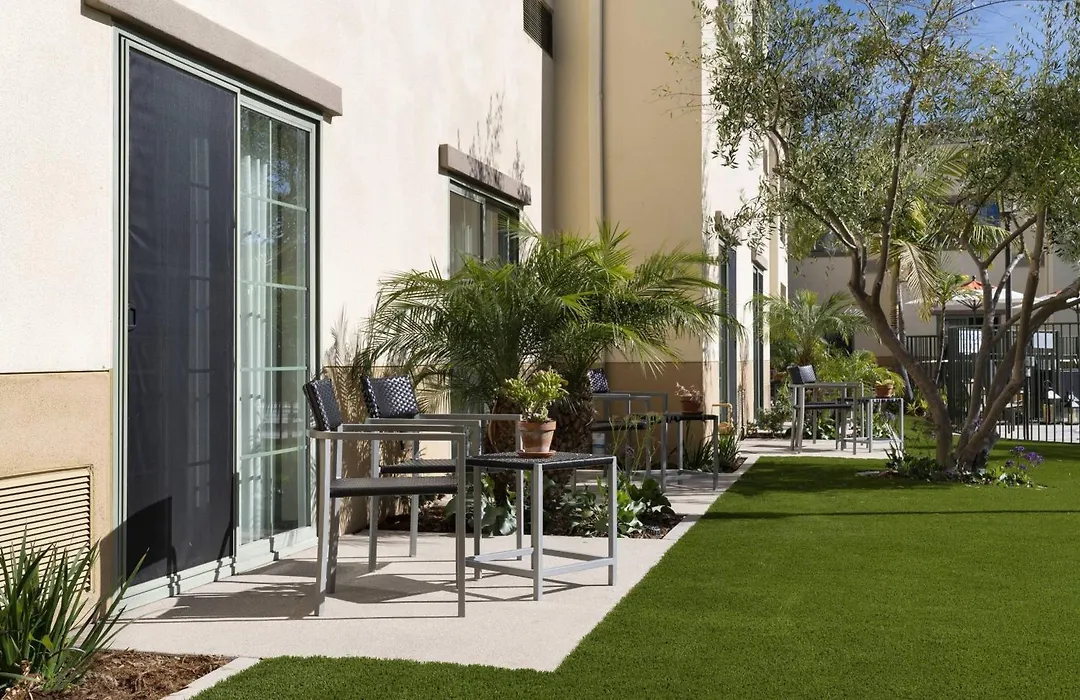 Courtyard By Marriott Santa Barbara Goleta-1