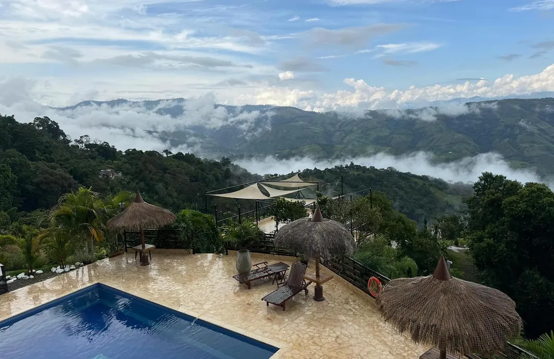 Entre Verdes Hotel & Glamping-1