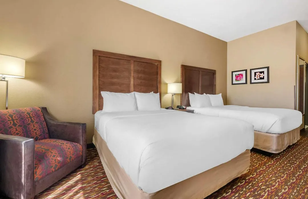 Comfort Inn & Suites Artesia-1