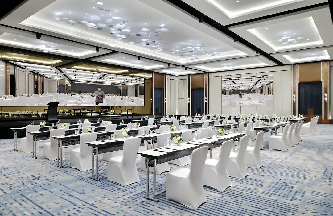 Crowne Plaza Dubai Festival City-1
