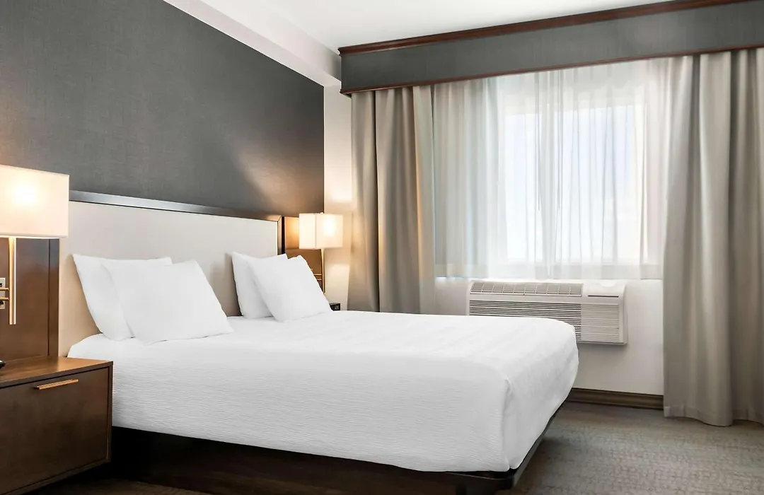 Best Western Plus Morden-1