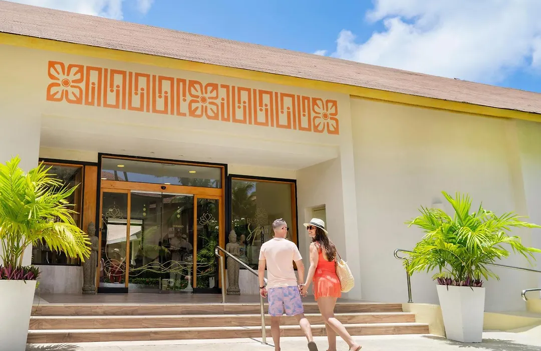 Majestic Colonial Punta Cana (Adults Only)-1