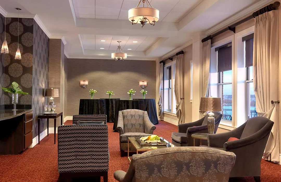 Hotel Blackhawk, Autograph Collection-1