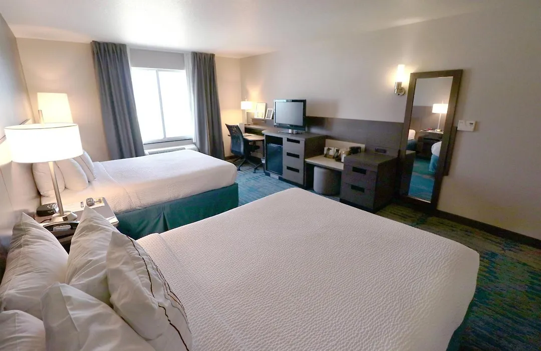 Fairfield Inn & Suites Des Moines Airport-1
