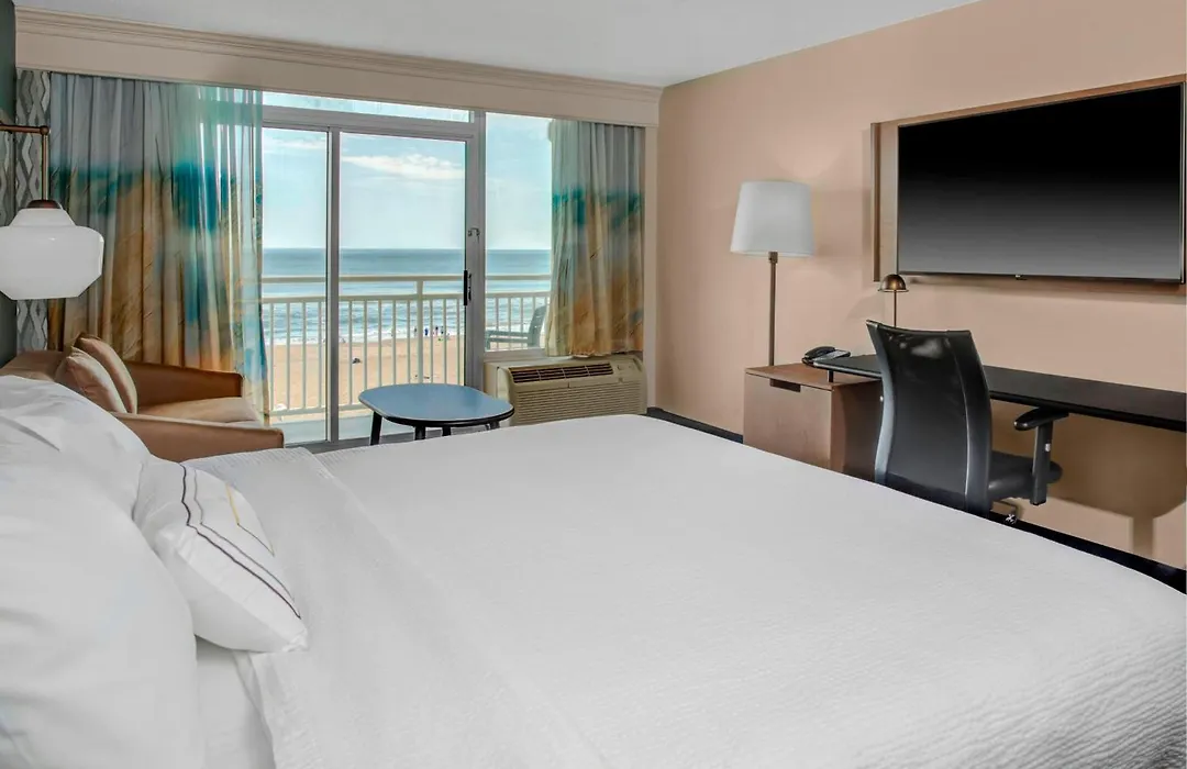 Fairfield Inn & Suites By Marriott Virginia Beach Oceanfront-1