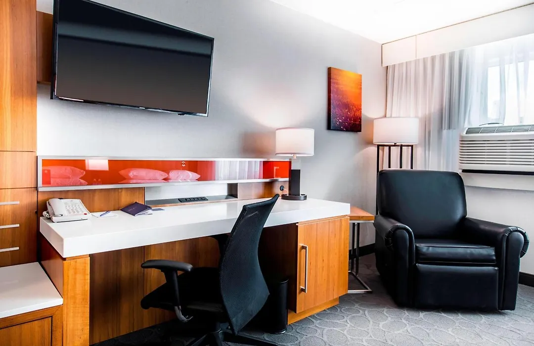 Delta Hotels By Marriott Fargo-1