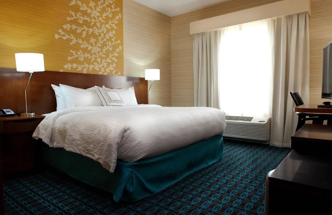Fairfield Inn & Suites By Marriott Lethbridge-1