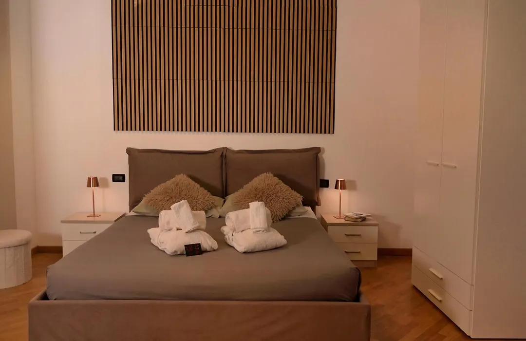 Palace Eight - Suites & Spa-1