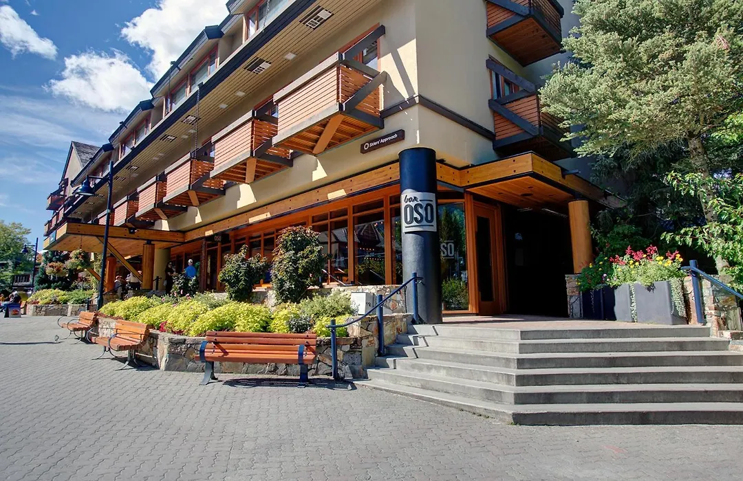 Blackcomb Lodge-1