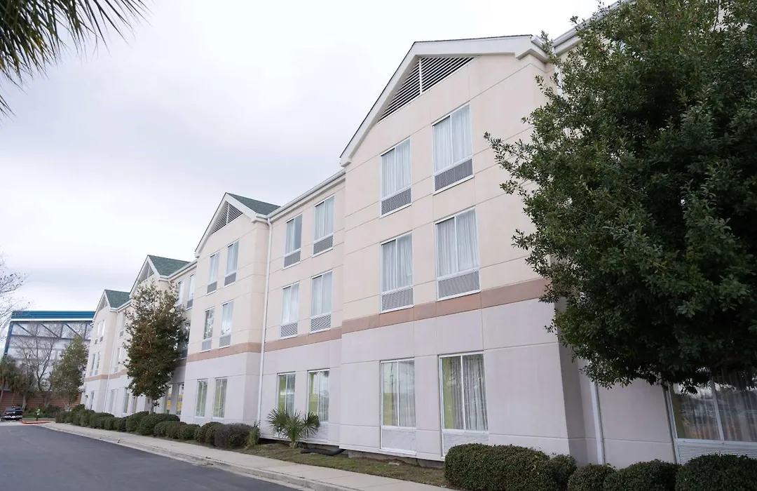 Wyndham Garden New Orleans Airport-1