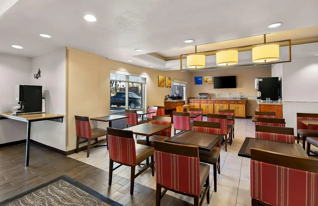 Comfort Inn & Suites Near Kino Sports Complex-1