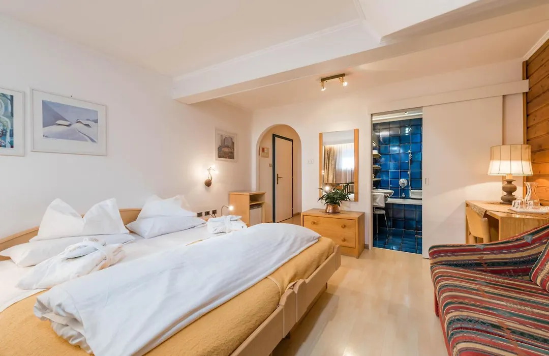 Hotel Cavallino Bianco - Weisses Roessl-1