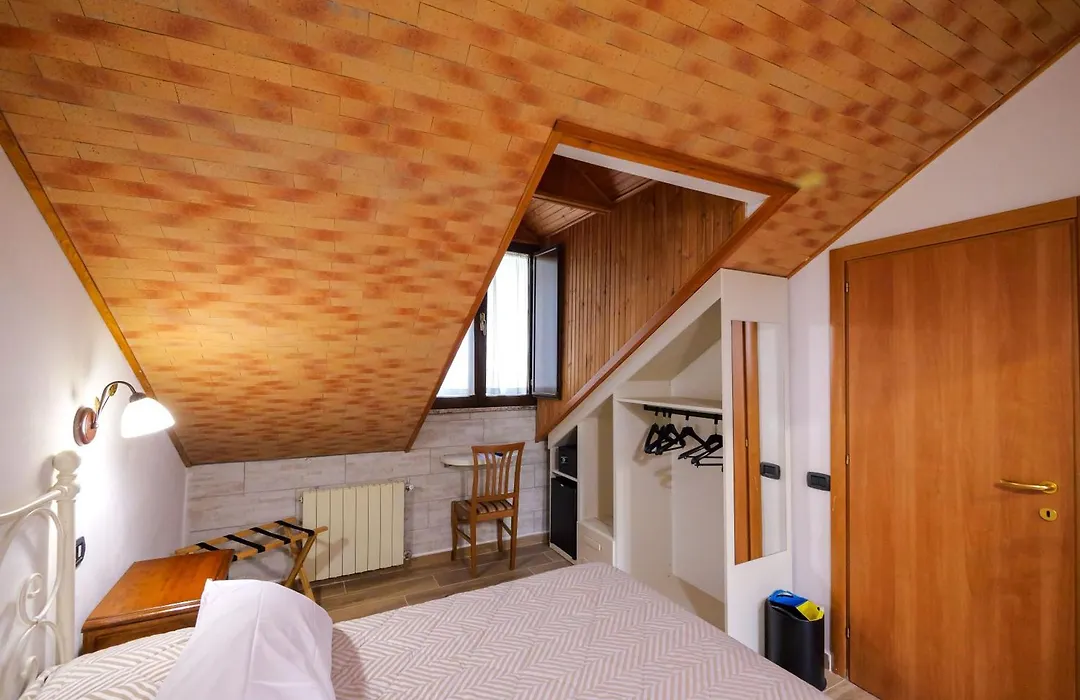 Hotel Bamby-1