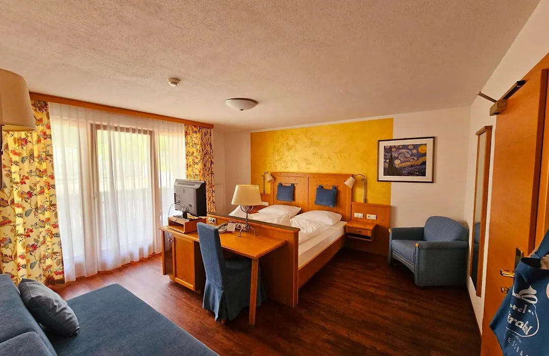 Hotel Mirabel-1