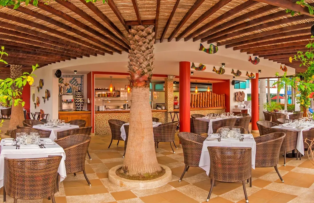 Royal Decameron Punta Centinela-1