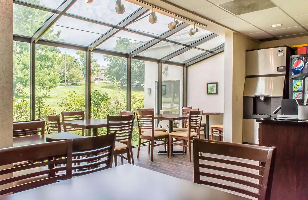 Sleep Inn & Suites Of Lancaster County-1