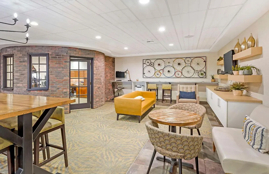 Best Western Plus Grant Creek Inn-1