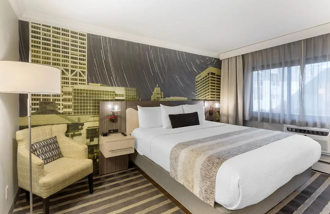 Best Western Plus Milwaukee West-1