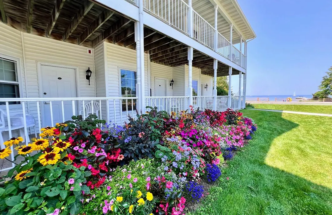 Bay Breeze Resort-1