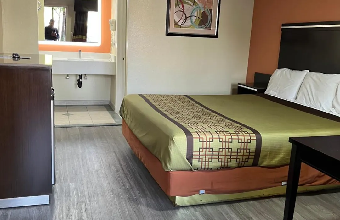 Rivera Inn & Suites Motel-1