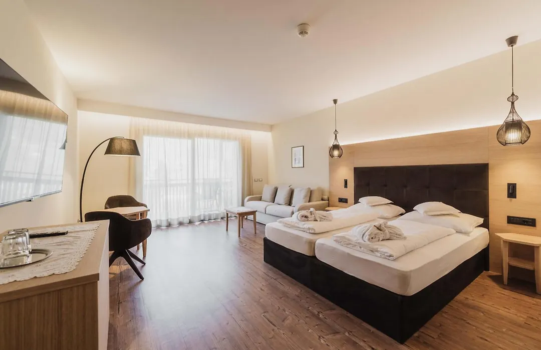 Hotel Wessobrunn-1