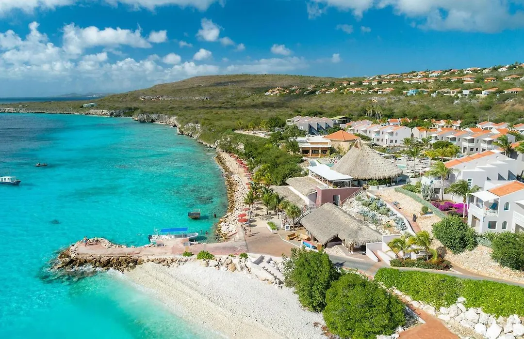 Coral Estate Luxury Resort-1