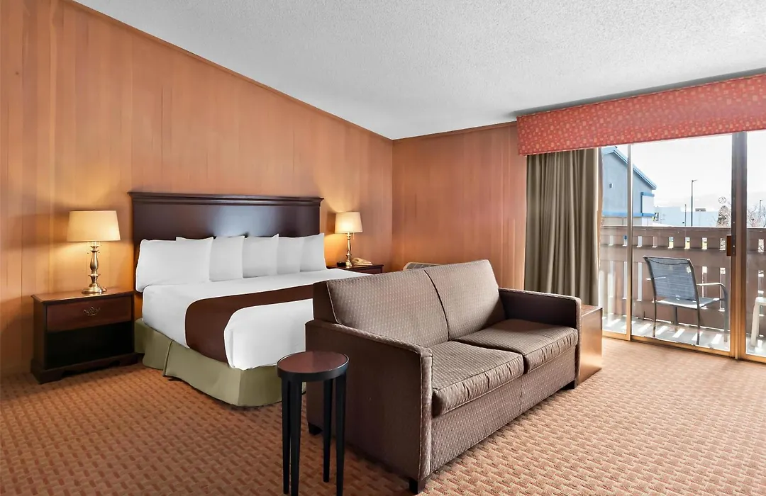 Best Western Chieftain Inn-1