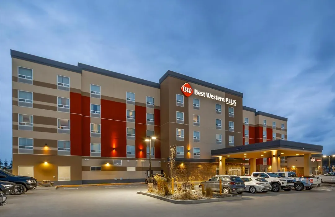 Best Western Plus Hinton Inn & Suites-1