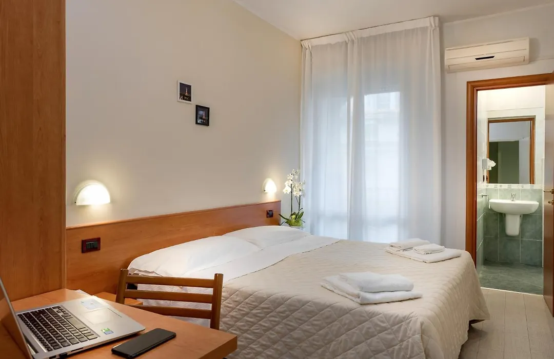 Hotel Pierre NUOVA GESTIONE-1
