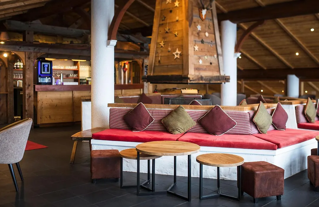 Hotel Alpen Roc-1