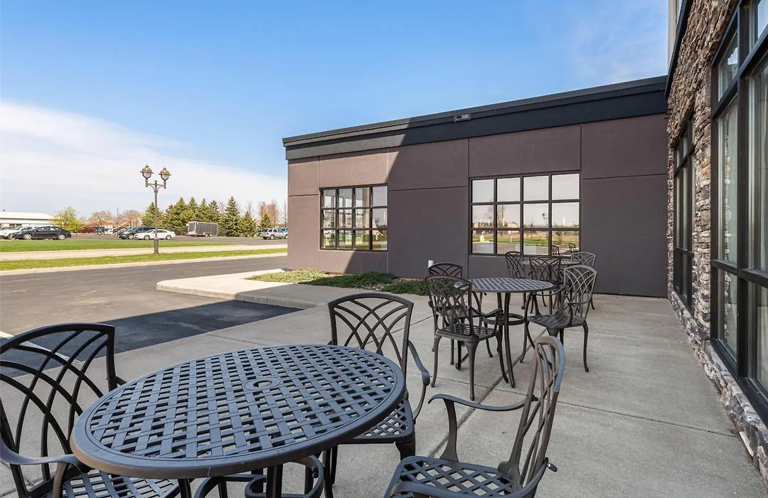 Best Western Plus New Richmond Inn & Suites-1
