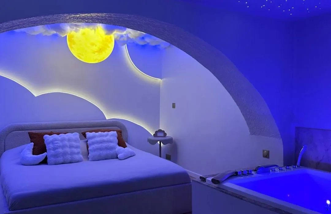 Evasion Room, Moon Nuit Insolite - Ollioules Toulon Var-1