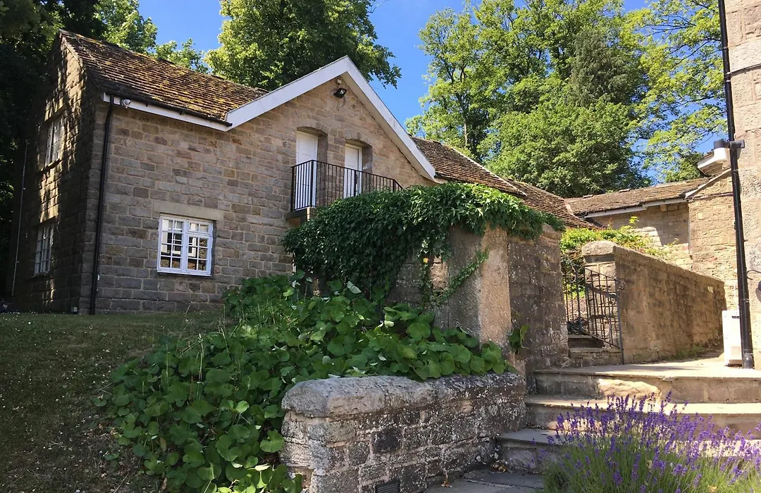 Wood Hall Hotel & Spa-1
