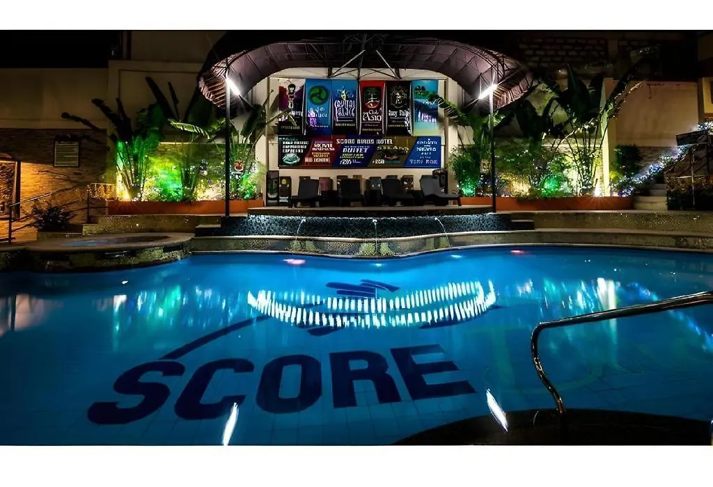 Score Birds Hotel-1