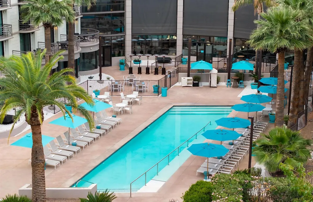 Embassy Suites By Hilton Phoenix Biltmore-1