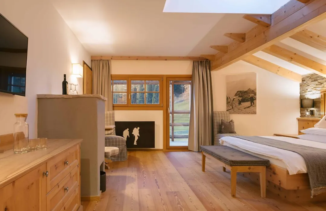 Cyprianerhof Dolomit Resort-1