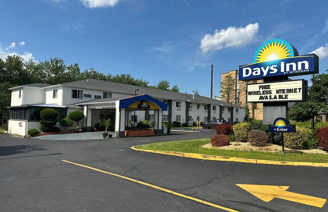 Days Inn By Wyndham Runnemede Philadelphia Area-1