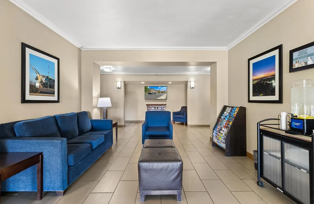 Comfort Inn & Suites Lancaster Antelope Valley-1