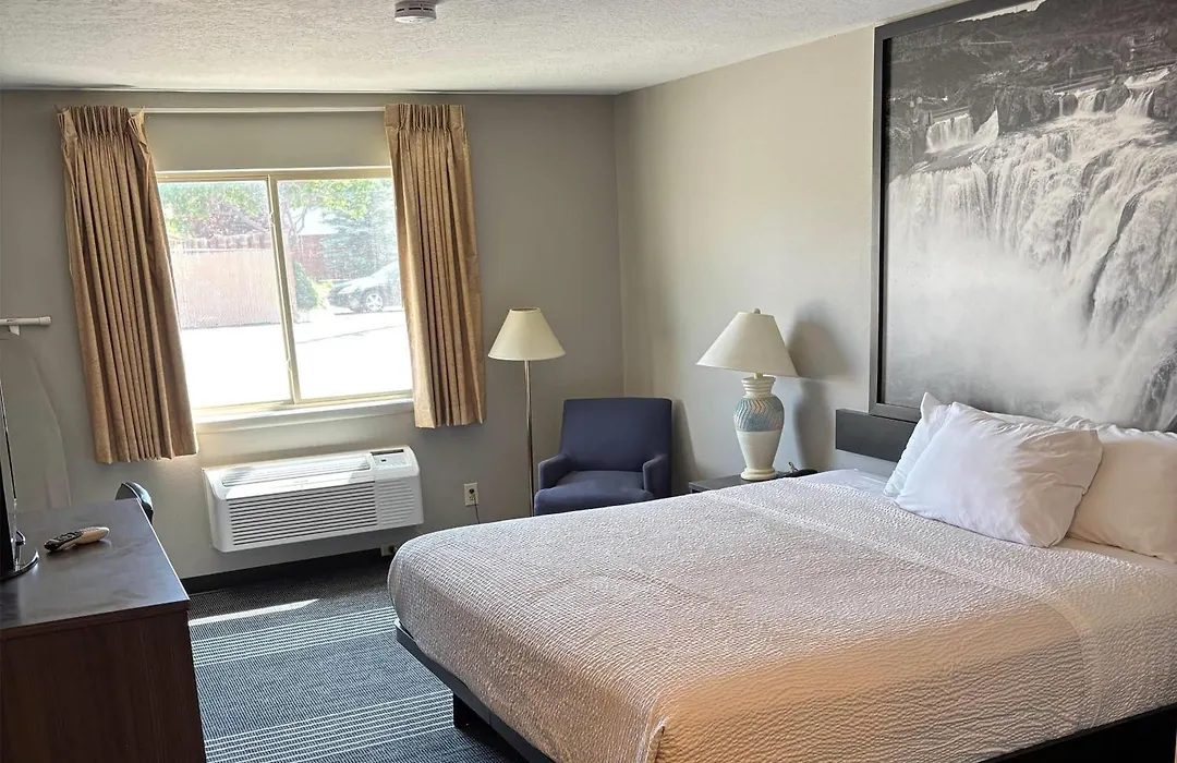 Super 8 By Wyndham Rexburg-1