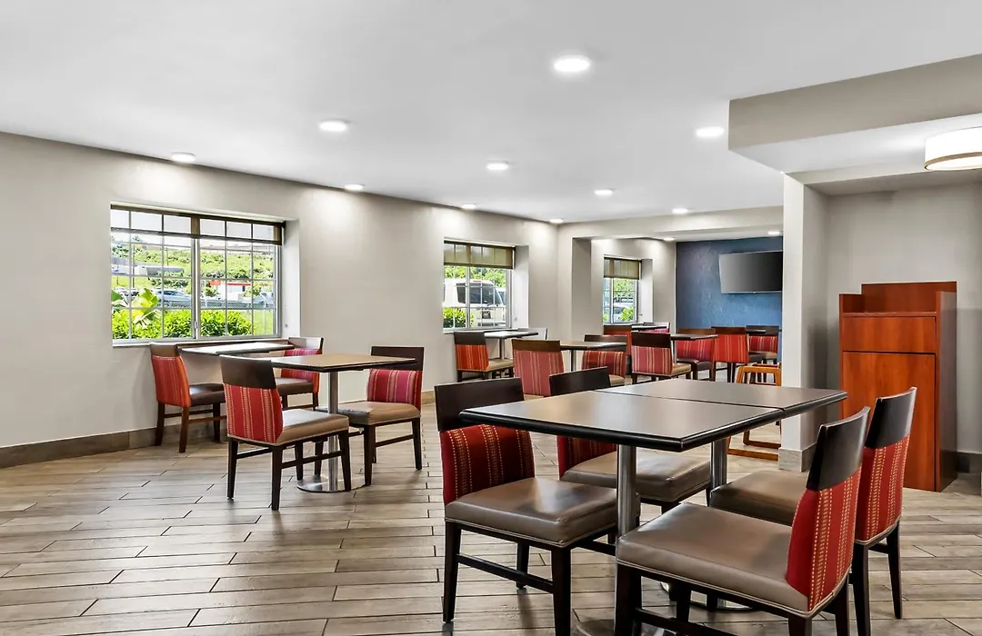 Comfort Inn & Suites Nashville Near Tanger Outlets I-24 Antioch-1
